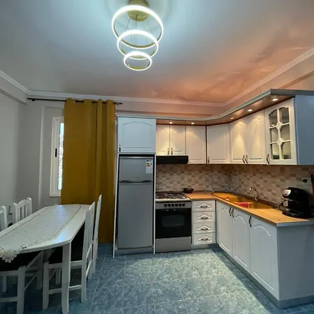 Mali I Robit 2+1,golem Apartment Golem (Tirana)