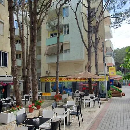 Mali I Robit 2+1,golem * Golem (Tirana)