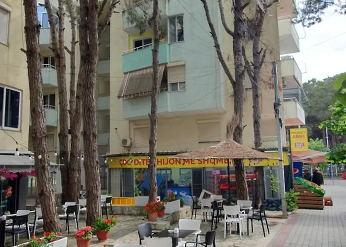 Mali I Robit 2+1,golem * Golem (Tirana)